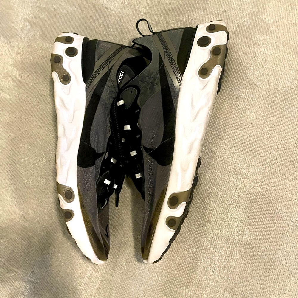 Nike React